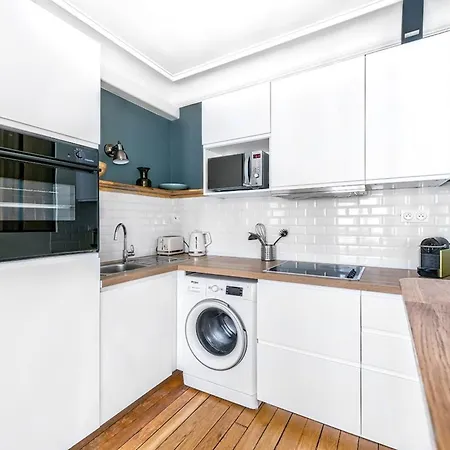 Gros Caillou - Bourdonnais 1bdr Apartment *