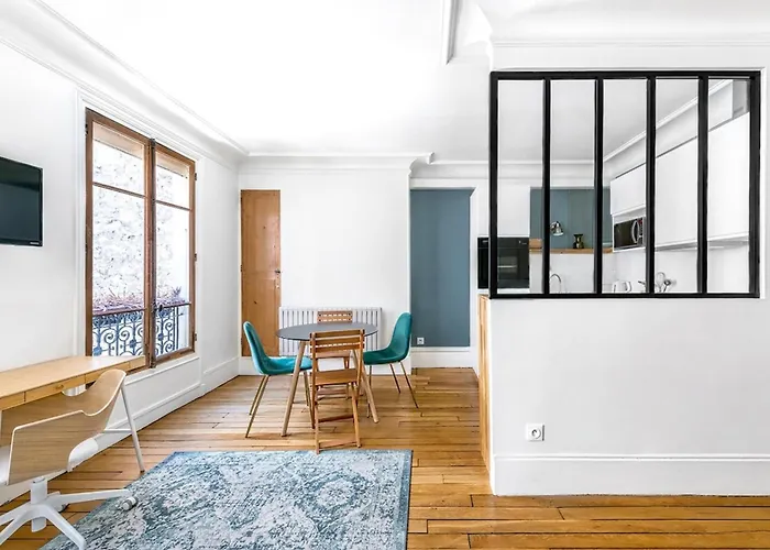 Gros Caillou - Bourdonnais 1bdr Apartment